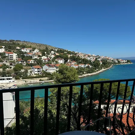 Διαμέρισμα Bella Τρογκίρ
